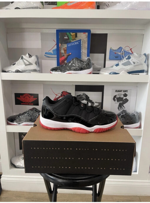 Air Jordan 11 Retro 2025 Low Bred size 11