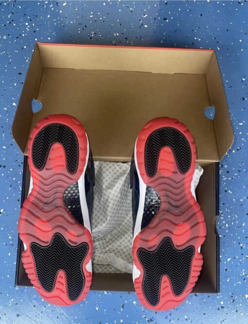 Air Jordan 11 Retro 2025 Low Bred size 11 - Image 6
