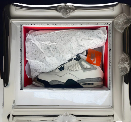 Air Jordan 4 Retro OG 2025 White cement size 13 - Image 3